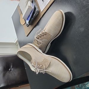 GH Bass & co. Men's Beige Oxford